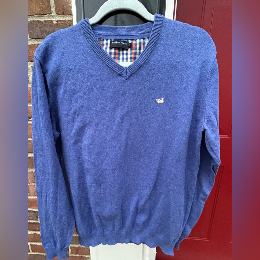 Southern Marsh Men’s Royal Blue V-Neck Sweater, Size Medium
